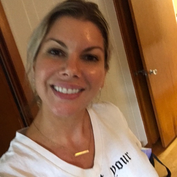 Meet your Posher, Amanda - Picture 1 of 1